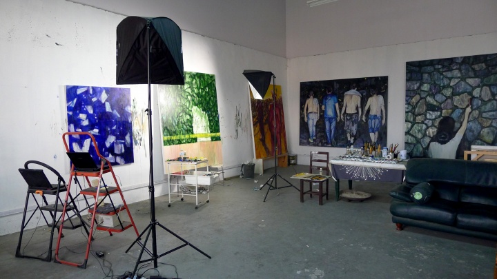 任教南京艺术学院的高雷目前在方山艺术营创作
