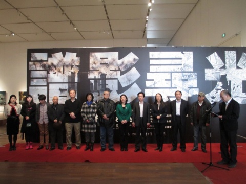 青年艺术家登陆 天津美术馆内的“陨灭之景”