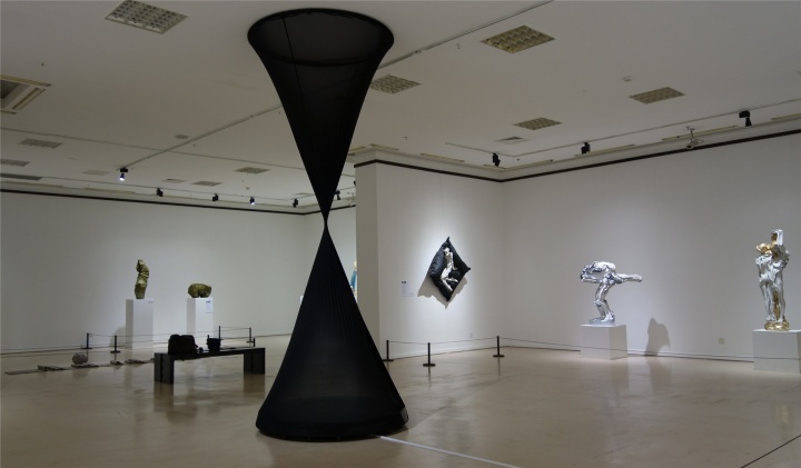 2014年7月，”翼——中国雕塑学会青年推介计划第二季巡展“首站在常熟美术馆启动
