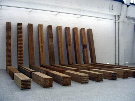 小清水渐 《从表面到表面》，木方料， 1971年（2007年再制作)，©小清水渐