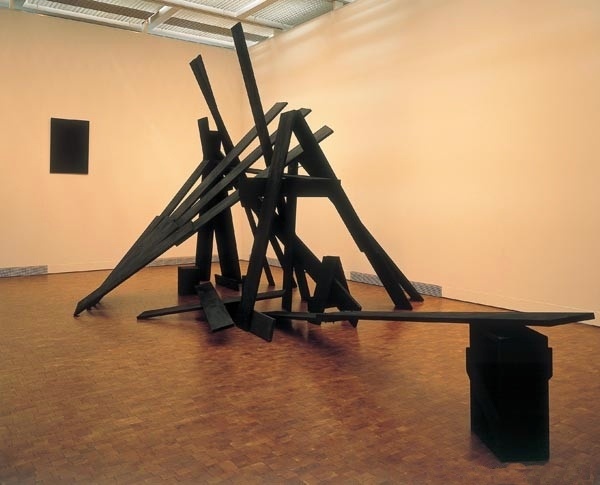 斋藤义重《复合体》（局部），340×800×420cm，1989年，©斋藤义重，图片来源：潘力的艺术国际博客，《“物派”档案（之一）》

