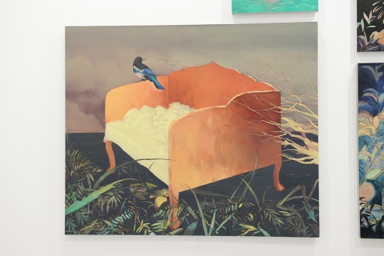 谢雷铭《喜鹊》    80×120cm  布面油画  2014   b.1987  毕业于四川美术学院油画系

