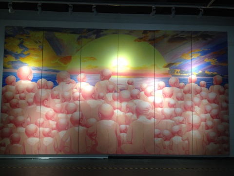 “哈哈镜”章节中的方力钧作品《2008春》 400×880cm 布面油画 2008