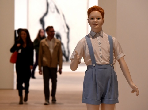 查尔斯·雷的作品《Boy》 Photograph: Timothy A Clary/AFP/Getty Images
