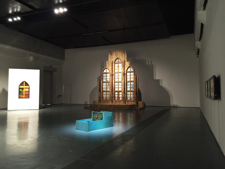 5月16日李青个展“大教堂” 于蜂巢当代艺术中心开幕
