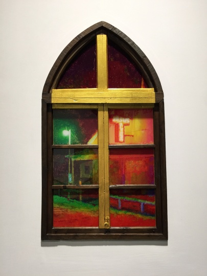 《临窗——小教堂》  151×85.5×7cm  木、有机玻璃、金属、油彩   2014
