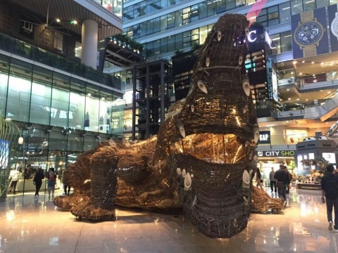 艺术家吴达新的最新艺术装置作品“巨鳄”正式与观众见面
