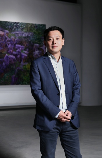 策展人 何桂彦 策展人 何桂彦