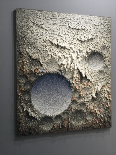 韩国艺术家 Chun Kwang Young 的综合绘画作品《Aggregation 8-SE023 Blue》以 17.5 万美元出售 
