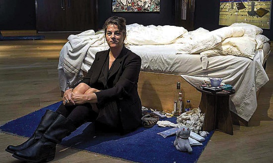 2014年，翠西·艾敏《我的床》在伦敦佳士得“战后及当代艺术”专场中拍得2714.74万元人民币，创下艺术家个人拍卖纪录
