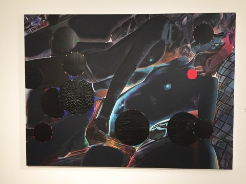 王郁洋《专栏作家》,电脑将数据库的图片生成新的图像,艺术家根据新图像再创作
王郁洋《专栏作家》,电脑将数据库的图片生成新的图像,艺术家根据新图像再创作