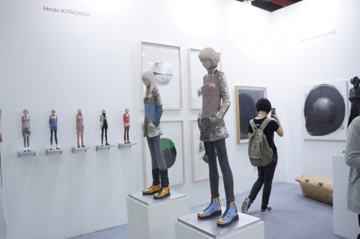 日本画廊带来的北川宏人雕塑作品
