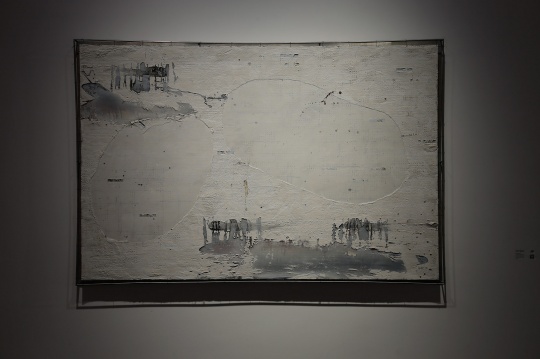 安立奎 《两个白色气泡》102×152cm 油画、钢网 2008
