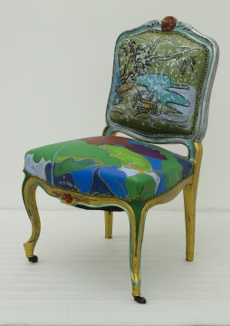 《椅子 1》91x55x43cm 欧式旧皮椅,丙烯马克笔 2016
