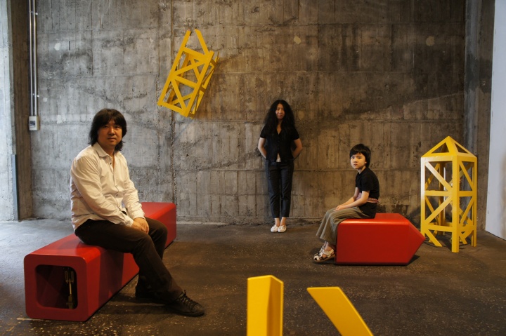 2013年此礼物在日本横滨三年展上展出，宋儿睿作为收藏者被邀请前往参加开幕活动。
