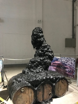 隋建国 《触手可及--涌泉与圆柱体》 雕塑 2018

