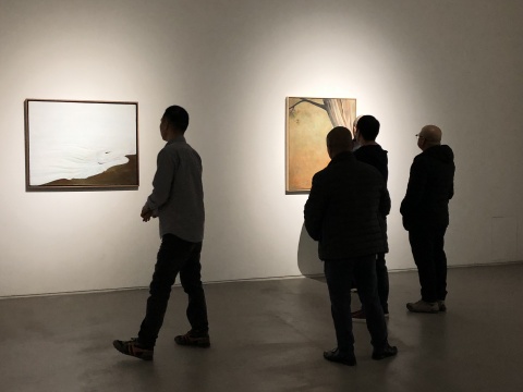 亚洲艺术中心跨年展，走入尹朝辉、尹朝宇的“疏离之境”