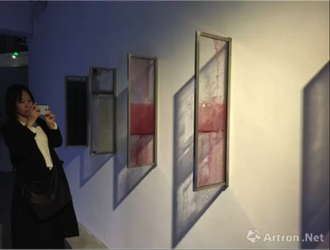 “愚者黄金——冯冰伊个展”现场
“愚者黄金——冯冰伊个展”现场