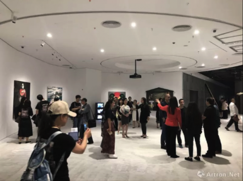 “在集结”群展现场
“在集结”群展现场