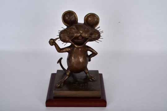 开心鼠 黄永玉
铸铜雕塑
20x15x29cm
心有所“鼠”·当代艺术专场

