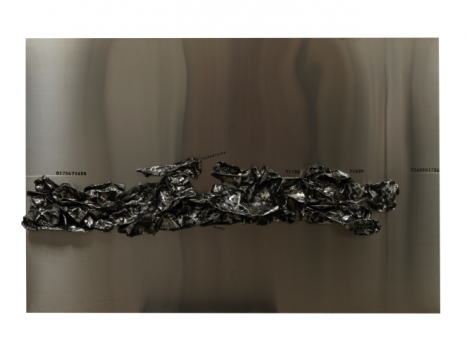 《物的褶皱-67》100x180cm 不锈钢、铝 2020

