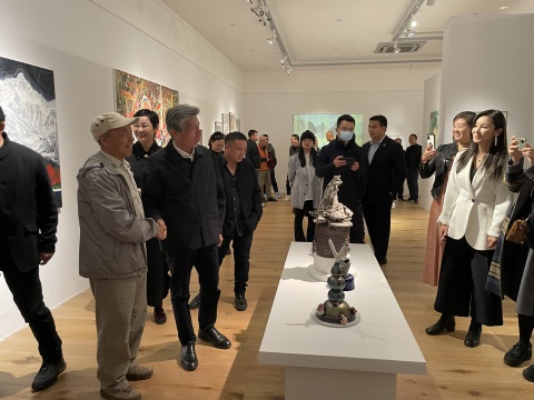 中央美术学院范迪安院长和孙景波教授参观展览