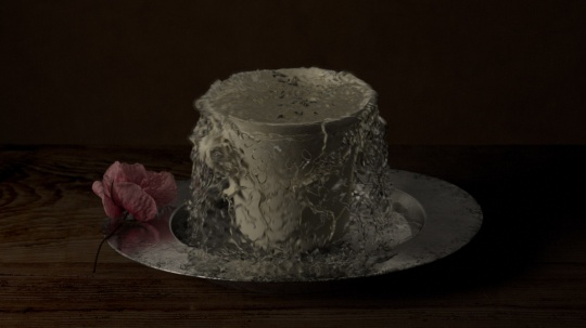 ©施拉泽·赫什阿里，图片由里森画廊提供施拉泽·赫什阿里，《杯子与玫瑰》，2019，单频影像装置图片致谢施拉泽·赫什阿里和里森画廊