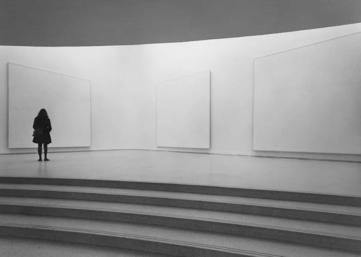 “罗伯特·莱曼”展览现场，纽约古根海姆美术馆，1972
