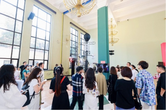 2022-2023 保时捷“中国青年艺术家双年评选”提名艺术家群展《知觉的森林》
正式开幕

