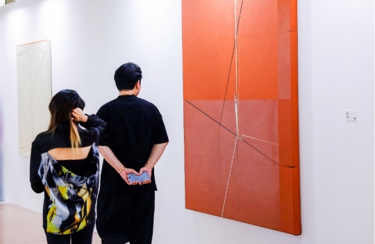 14位提名艺术家携作品亮相第四届JINGART艺览北京，展示新锐艺术力量的先锋实践
