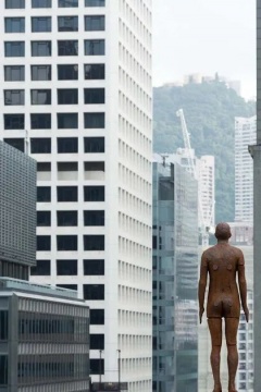 

安东尼·葛姆雷《视界》（2016）于香港展出
来源：M+

