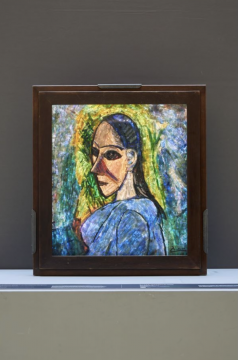 《女人半身像》（Buste de Femme）

1954-1957年 
玻璃画
73 x 66 厘米 
由毕加索签名（用中国墨水，右下角）的独特作品
 
