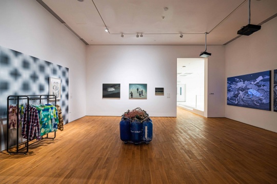 “山河入海”展厅空镜
“山河入海”展厅空镜