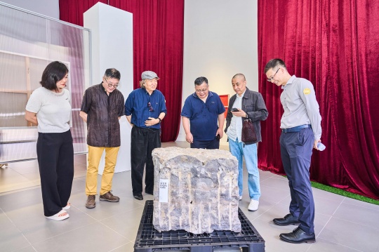 胡庆雁个展“可移动,可复制,可替换,多功能。”展览开幕式活动现场 胡庆雁个展“可移动,可复制,可替换,多功能。”展览开幕式活动现场
