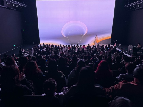 暑期“文博热”持续升温 8K沉浸式逛展再上新, “深空未来”打开城市流量新入口 暑期“文博热”持续升温 8K沉浸式逛展再上新, “深空未来”打开城市流量新入口