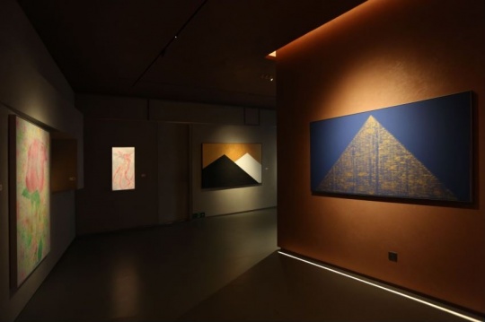 “移情别恋——吕美个展”在在3画廊开幕 “移情别恋——吕美个展”在在3画廊开幕