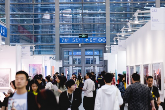 第十一届“艺术深圳”璀璨谢幕!再塑艺博会市场化的“深圳实践”新典范 第十一届“艺术深圳”璀璨谢幕!再塑艺博会市场化的“深圳实践”新典范