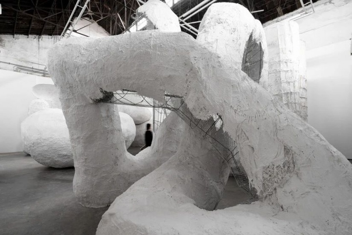 2021年3月,“苏畅:洞”展览现场,
香格纳M50空间
2021年3月,“苏畅:洞”展览现场,
香格纳M50空间