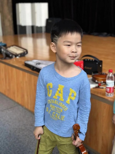 拽拽
5岁
爸爸:曾宏
拽拽
5岁
爸爸:曾宏