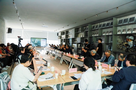 中国文联终身成就奖得主肖峰捐赠毕生力作,杭州再添文化新地标 中国文联终身成就奖得主肖峰捐赠毕生力作,杭州再添文化新地标