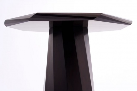 华雍,旋转高桌,紫光檀,600 x 600 x 700mm,2025
华雍,旋转高桌,紫光檀,600 x 600 x 700mm,2025