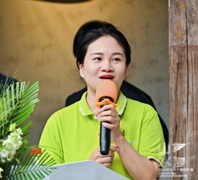 陶渊明·中国高端有机茶公司代表发言
陶渊明·中国高端有机茶公司代表发言