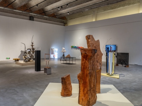 山中天艺术中心新展“雕塑小史”:打破线性时间的束缚,让不同时代的雕塑作品展开对话 山中天艺术中心新展“雕塑小史”:打破线性时间的束缚,让不同时代的雕塑作品展开对话