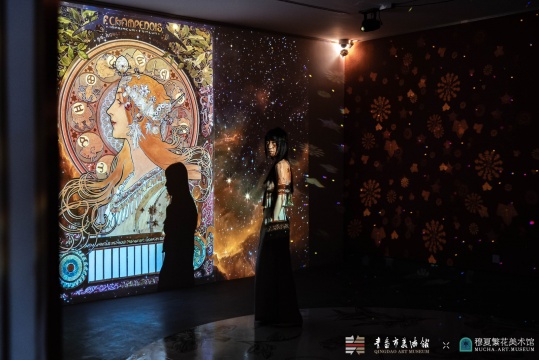 “缪斯的花冠:阿尔丰斯·穆夏的繁花诗篇” 在青岛市美术馆开展 “缪斯的花冠:阿尔丰斯·穆夏的繁花诗篇” 在青岛市美术馆开展