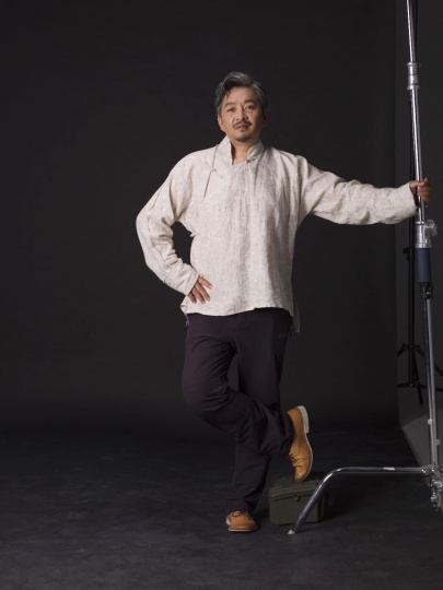 艺术家 嘎德
艺术家 嘎德