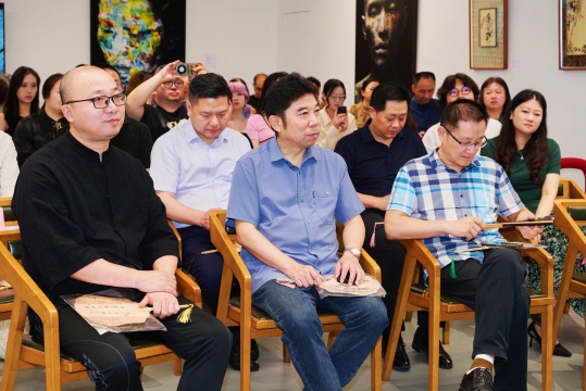 重要嘉宾落座图
重要嘉宾落座图