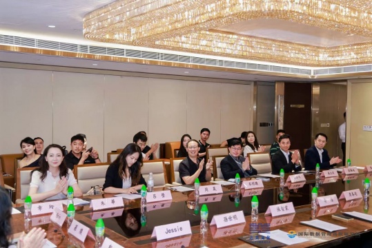 文化瑰宝·链上新生 —— 非遗与文化产品RWA上链生态研讨会在港成功举办 文化瑰宝·链上新生 —— 非遗与文化产品RWA上链生态研讨会在港成功举办