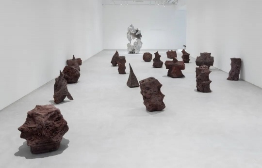 无规矩也要成方圆!展望新展“坍缩的几何学”于诚品画廊开幕 无规矩也要成方圆!展望新展“坍缩的几何学”于诚品画廊开幕