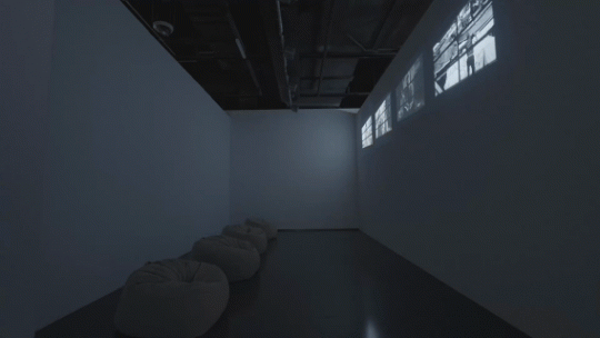 陆云霞
投影仪
600x400x360cm
 陆云霞
投影仪
600x400x360cm