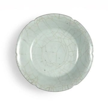  

官窑青釉葵口盘

直径19.2cm 陶瓷 南宋

成交价：5588.5万港元
